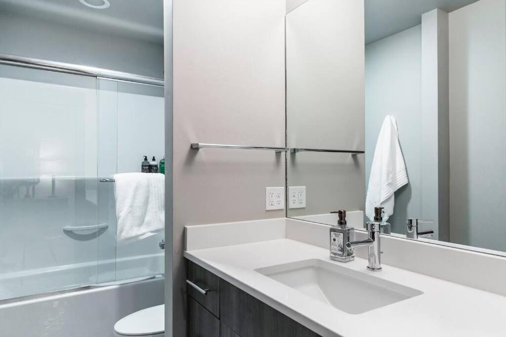 Luxury Townhome On The Park With Bridger Mtn Views Bozeman Extérieur photo