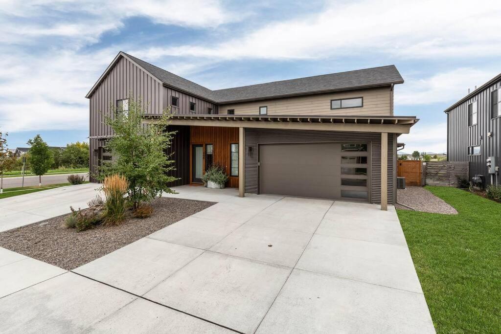 Luxury Townhome On The Park With Bridger Mtn Views Bozeman Extérieur photo